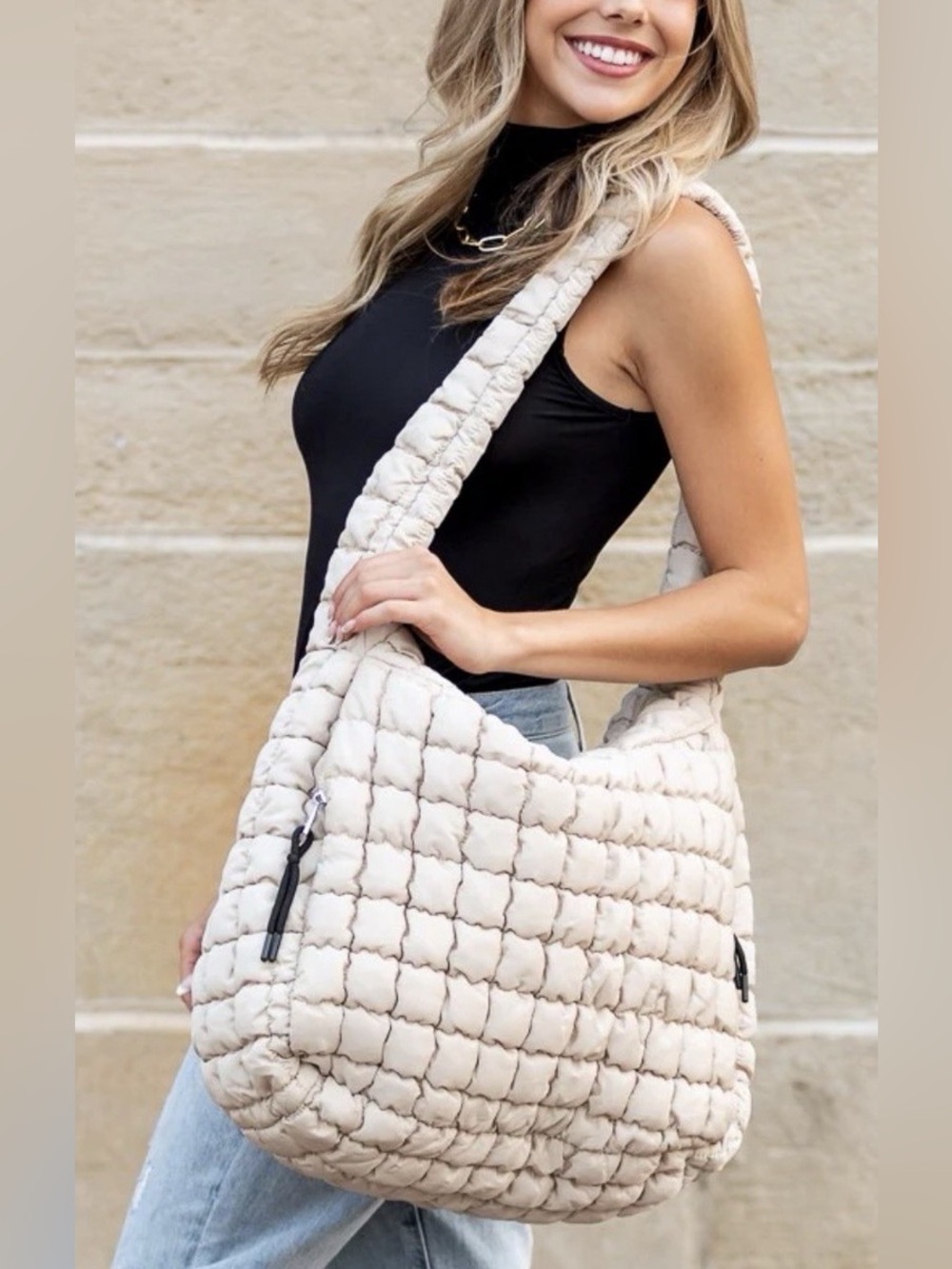 Urban Expressions Leda Quilted Square
Nylon Puffer Hobo Bag Purse Natural